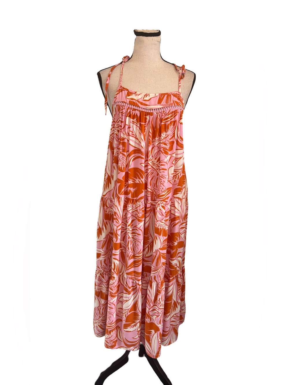 Label of Love Tropical Print Tie Strap Maxi Dress Medium